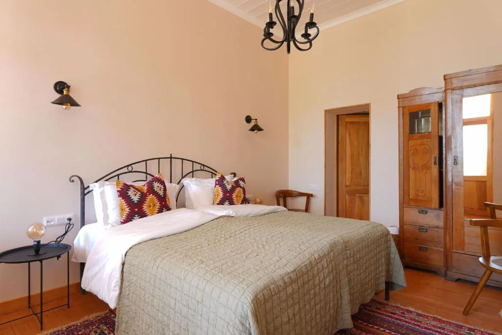 Toon Armeni Guest House